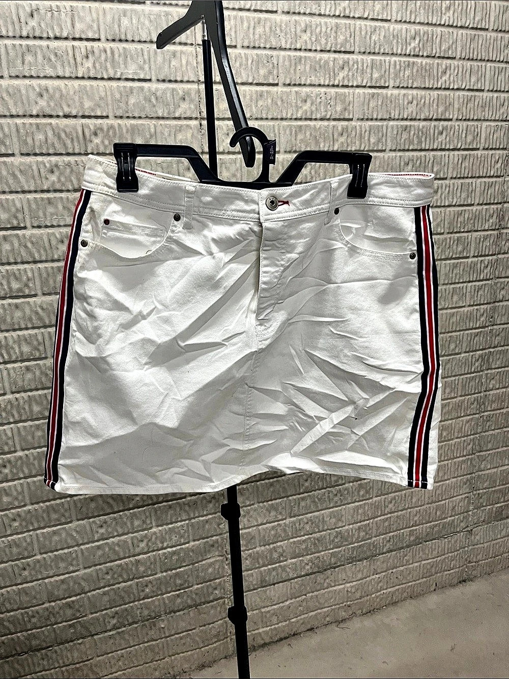 EV1 Relaxed Vintage Color Block Bermuda Shorts White Size 18 NWT